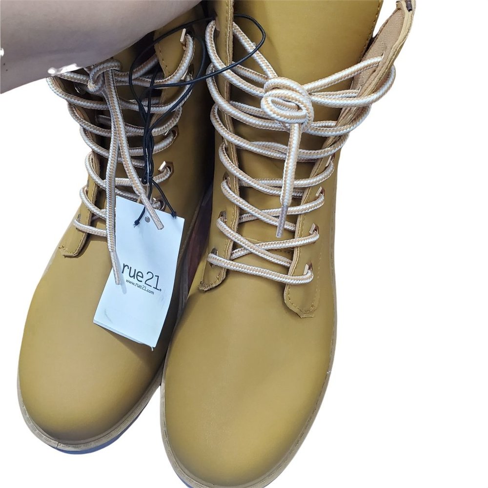 rue21 Camel Combats Lace boots Sz 9 New - Picture 7 of 15